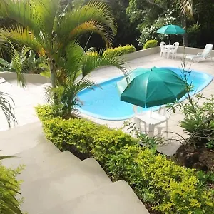 Inn Elfos, Bombinhas